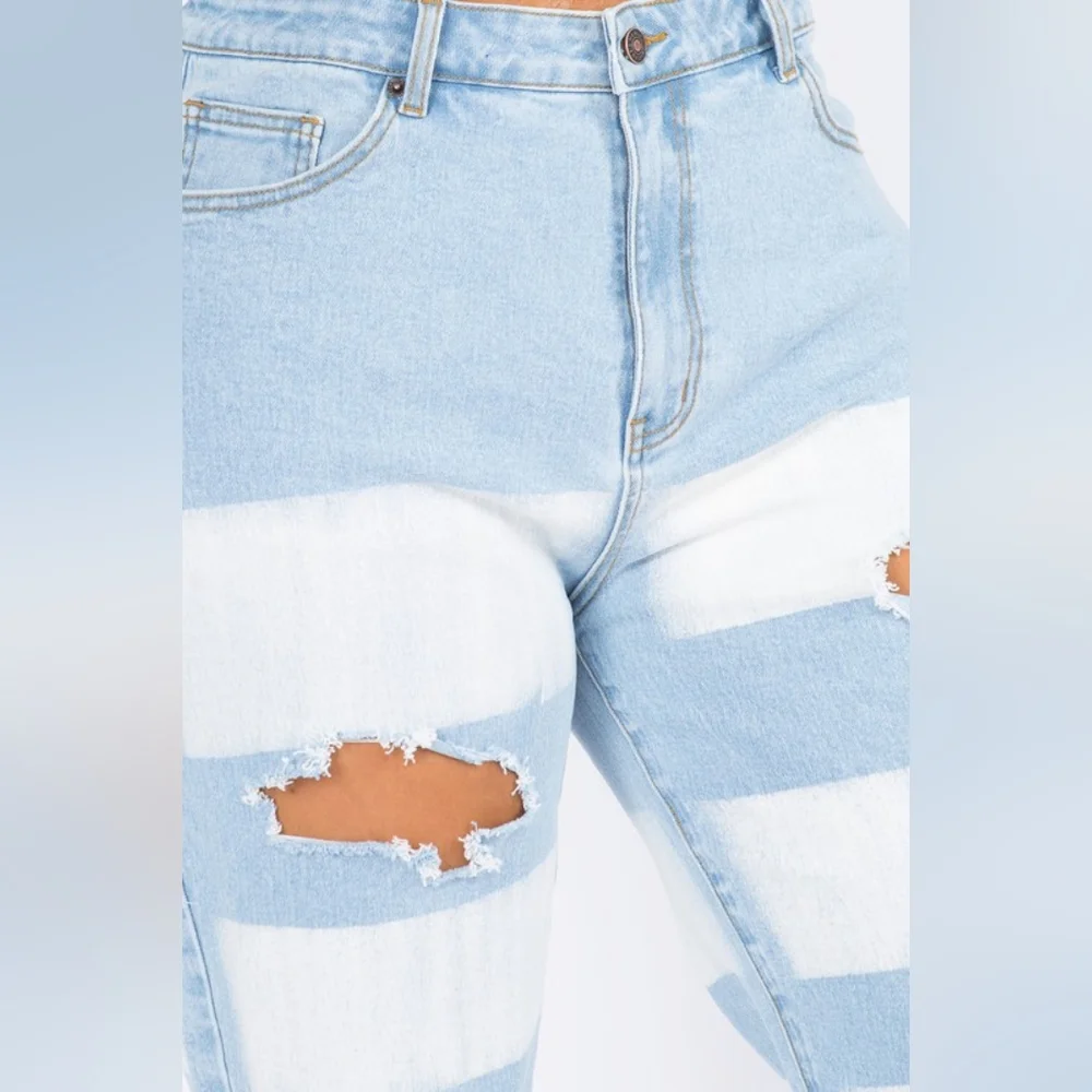 High Waist Bleached Mom Jeans - Picture 2 of 5